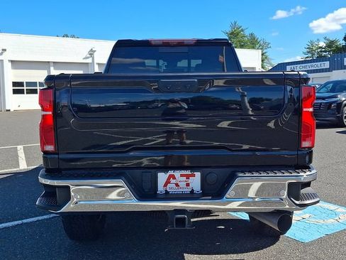 Certified 2025 Chevrolet Silverado 2500 LTZ w/ LTZ Convenience Package AWD/4WD image 5