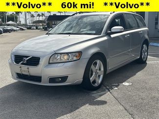 Used 2008 Volvo V50 2.4i video 3