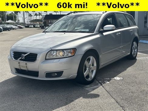 Used 2008 Volvo V50 2.4i image 3