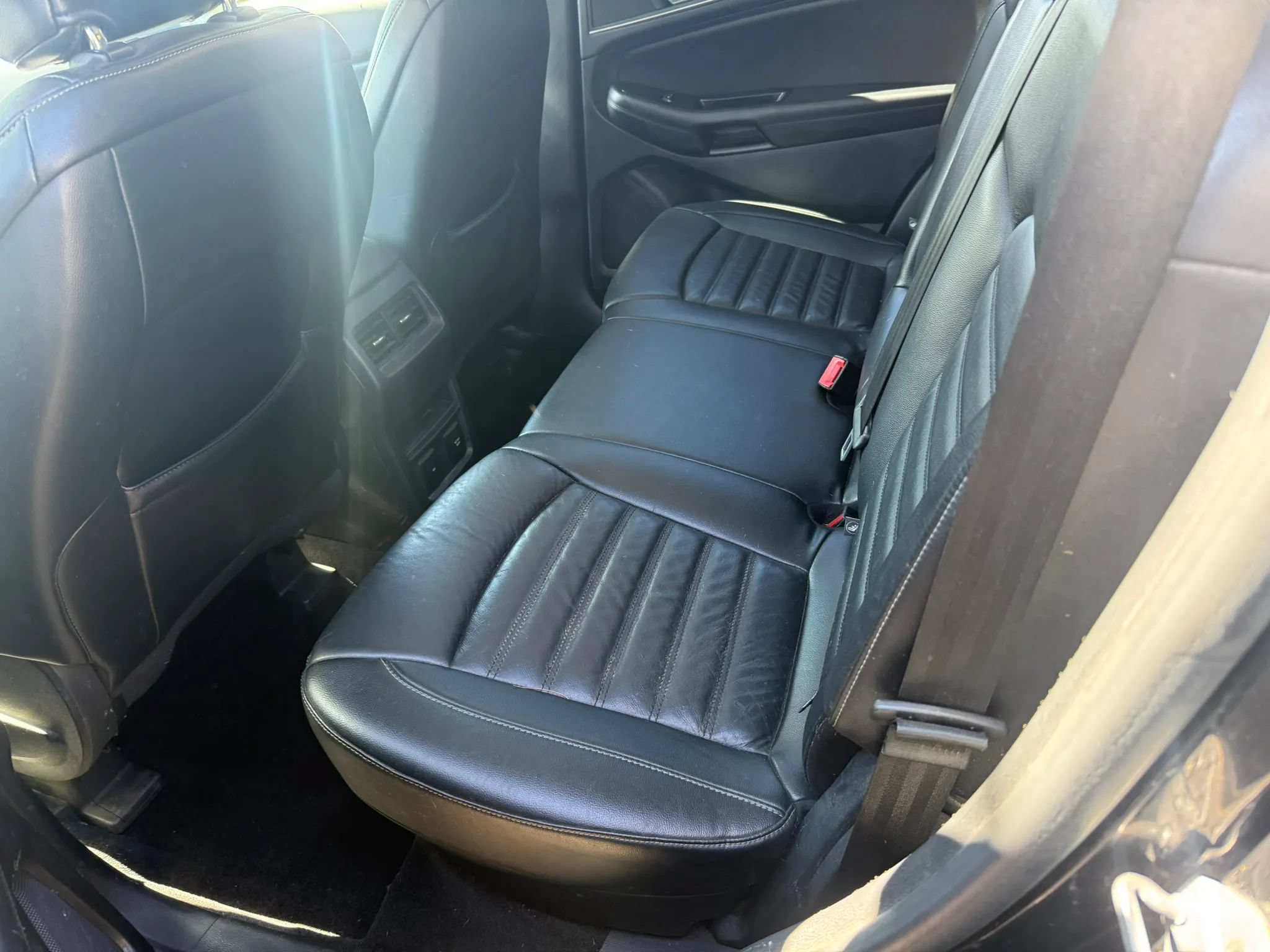 Used 2016 Ford Edge SEL w/ Equipment Group 201A AWD/4WD image 18
