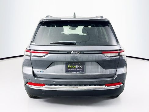 Used 2022 Jeep Grand Cherokee Limited 4xe image 7