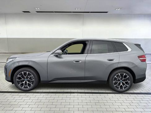 Used 2026 BMW X3 xDrive30i w/ Premium Package AWD/4WD image 3