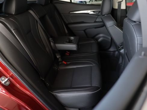 Used 2023 Buick Envision Essence image 28