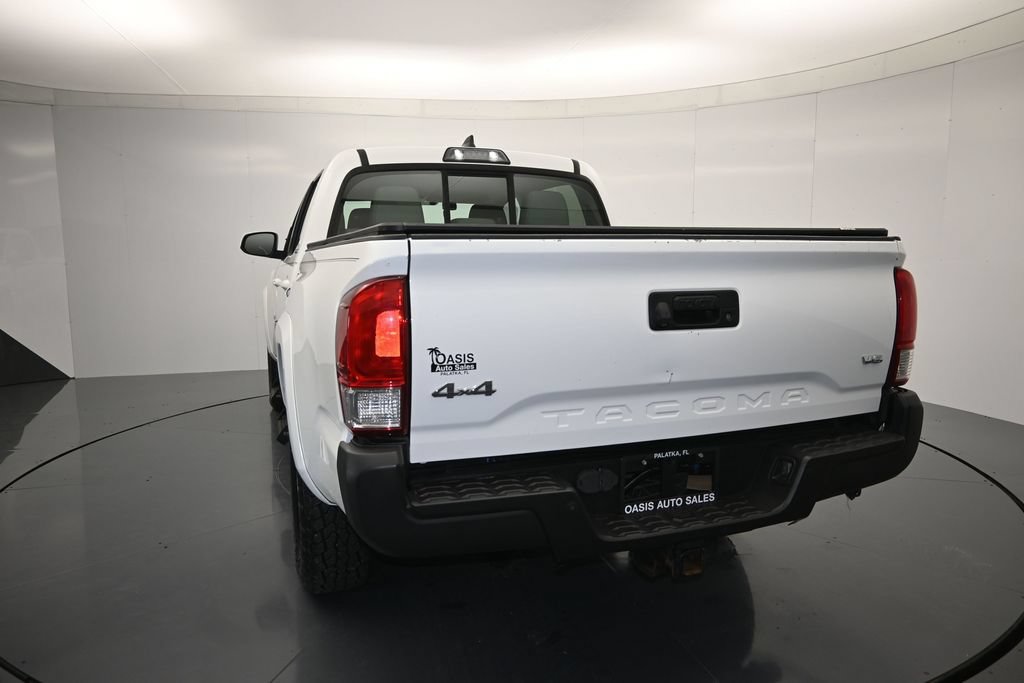 Used 2017 Toyota Tacoma SR5 w/ Tow Package AWD/4WD image 23