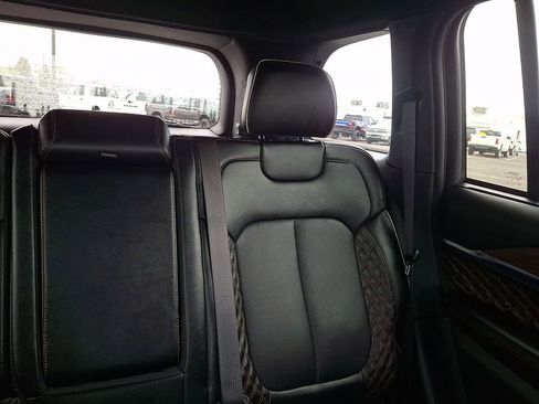 Used 2023 Jeep Grand Cherokee Summit w/ Luxury Tech Group V image 21