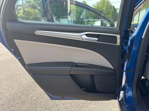Used 2018 Ford Fusion S FWD image 22