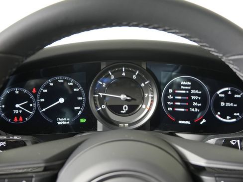 Certified 2022 Porsche 911 Carrera S RWD image 28