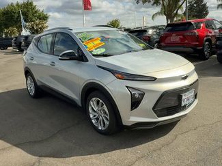 Used 2022 Chevrolet Bolt EUV LT w/ Comfort Package image 1