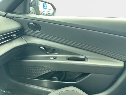 Used 2026 Hyundai Elantra SEL Sport Premium w/ Cargo Package FWD image 21