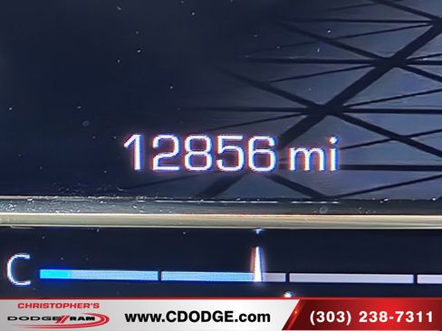 Used 2025 GMC Sierra 1500 AT4 w/ AT4 Premium Package AWD/4WD image 11