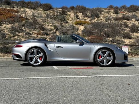 Certified 2017 Porsche 911 Turbo image 9