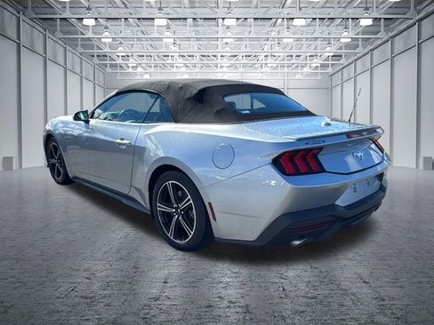 Used 2024 Ford Mustang Premium image 5