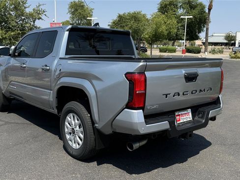 New 2025 Toyota Tacoma SR5 image 4