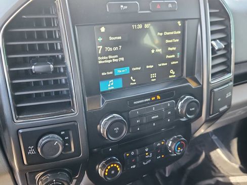 Used 2018 Ford F150 XLT w/ Equipment Group 302A Luxury AWD/4WD image 22