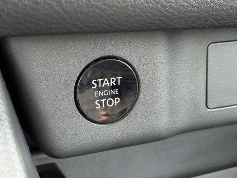 Certified 2026 Nissan Rogue SV FWD image 26