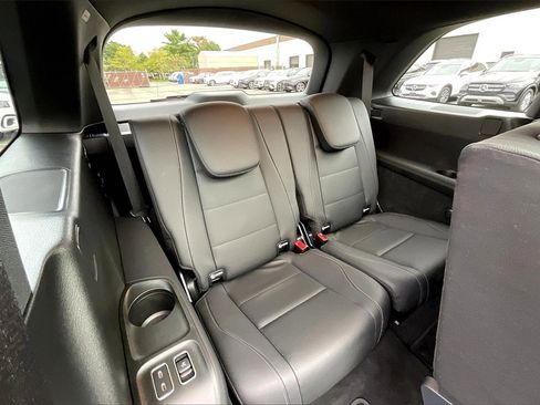 Used 2025 Mercedes-Benz GLS 450 4MATIC image 22