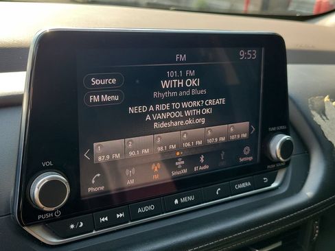 Used 2021 Nissan Rogue S FWD image 30
