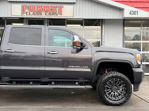 Used 2016 GMC Sierra 2500 Denali w/ Duramax Plus Package image 12
