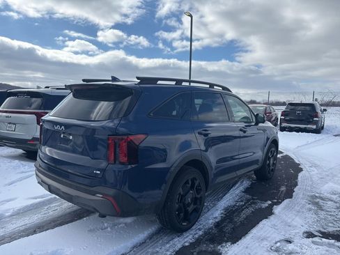 Certified 2024 Kia Sorento SX image 2