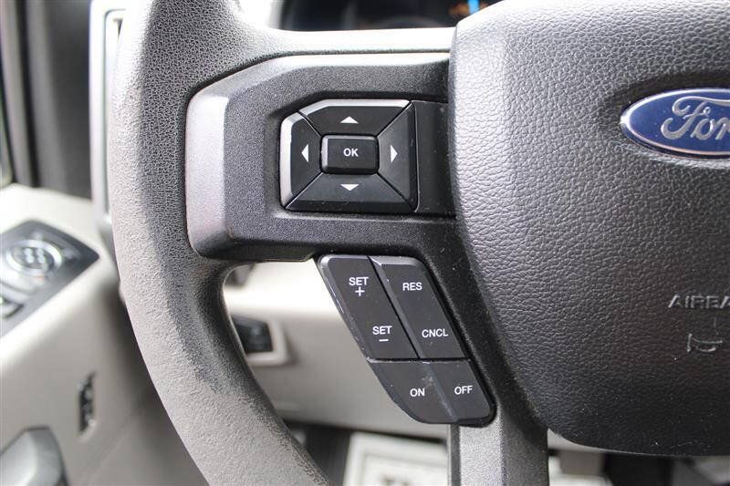 Used 2015 Ford F150 XLT AWD/4WD image 15