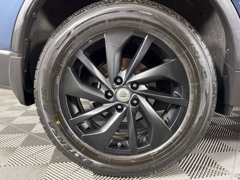 Used 2015 Nissan Rogue SL w/ SL Premium Package image 15