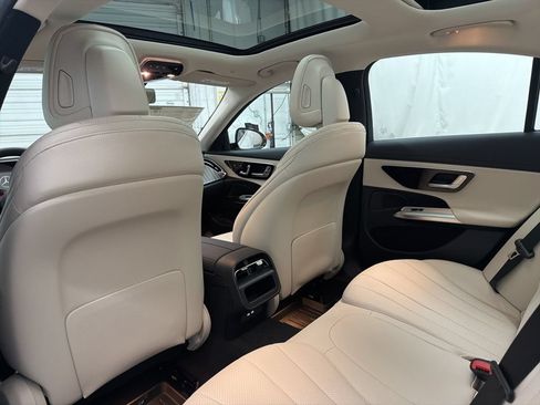 Used 2026 Mercedes-Benz E 350 Sedan image 18
