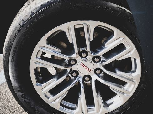 Used 2021 GMC Yukon SLT w/ SLT Luxury Plus Package image 29