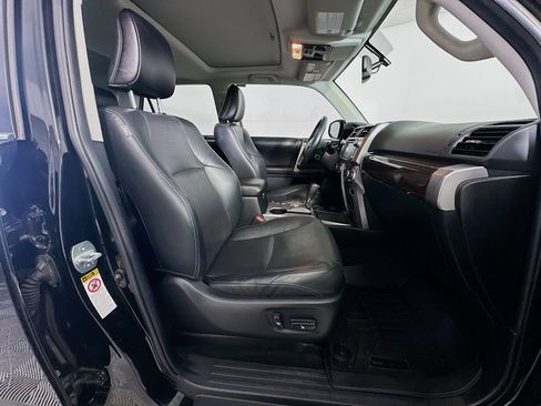 Used 2016 Toyota 4Runner Limited image 32