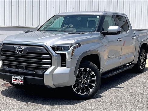 Used 2024 Toyota Tundra Limited AWD/4WD image 2