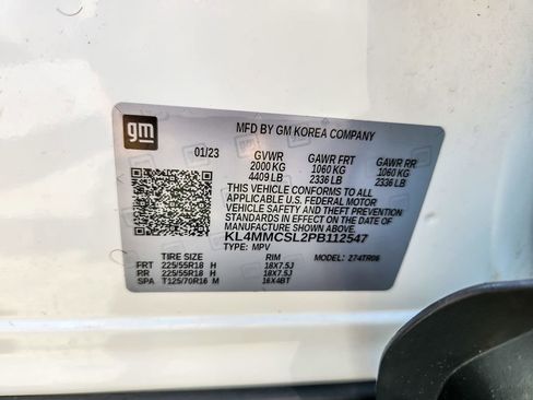 Used 2023 Buick Encore GX Preferred w/ Cold Weather Comfort Package AWD/4WD image 23