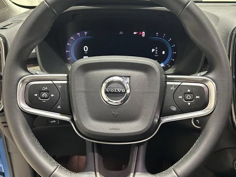 Used 2024 Volvo XC40 B5 Plus w/ Protection Package Premier AWD/4WD image 13