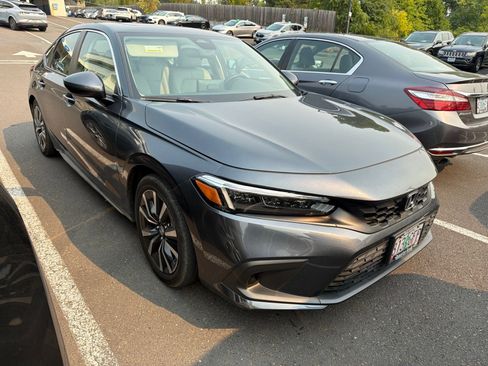 Used 2023 Honda Civic EX-L image 3
