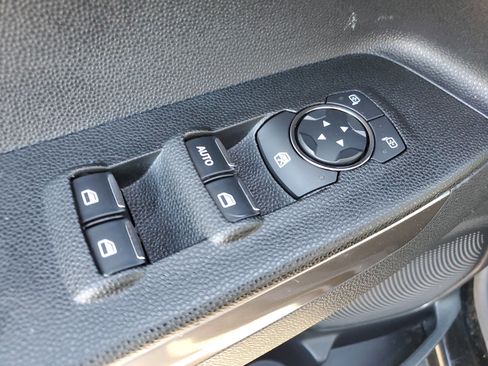 Used 2022 Ford EcoSport SE w/ SE Convenience Package image 19