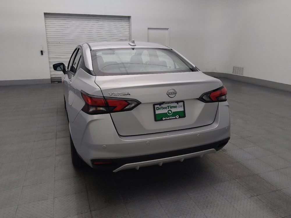 Used 2025 Nissan Versa SV FWD image 6