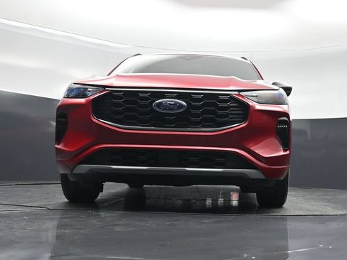 Certified 2023 Ford Escape ST-Line w/ Tech Pack #1 FWD image 43