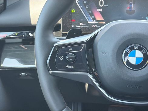 Used 2025 BMW 530i RWD image 9