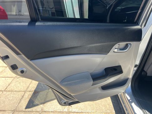 Used 2013 Honda Civic LX image 25