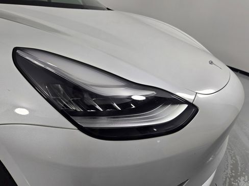 Used 2020 Tesla Model 3 Long Range image 16