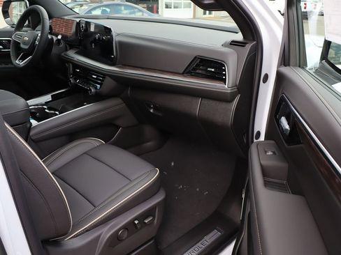 New 2026 Chevrolet Tahoe Premier w/ Sun And Tow Package AWD/4WD image 56