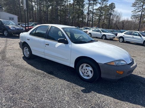 Used 1999 Chevrolet Cavalier Sedan image 11
