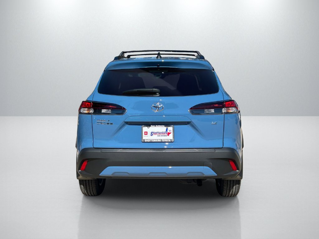 New 2026 Toyota Corolla Cross LE w/ Moonroof Package FWD image 6