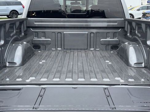 Used 2025 Ford F150 Lightning Lariat image 9