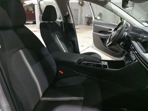 Certified 2025 Hyundai Sonata SEL image 10