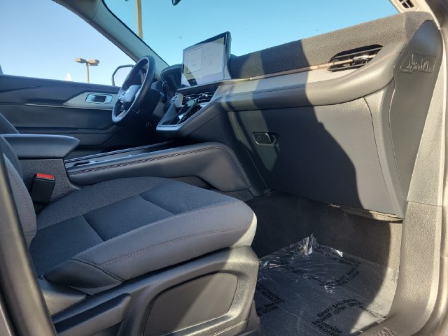 Used 2026 Ford Explorer Active RWD image 23