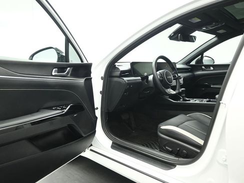 Used 2025 Kia K5 GT-Line w/ GT-Line Premium Package AWD/4WD image 9