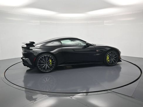 Used 2023 Aston Martin V8 Vantage Coupe RWD image 44