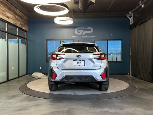 Used 2024 Subaru Crosstrek 2.0i Premium image 4