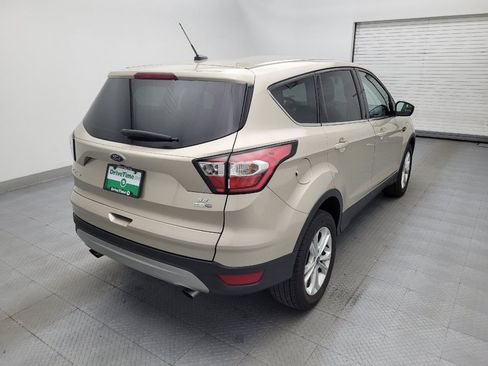 Used 2017 Ford Escape SE AWD/4WD image 9