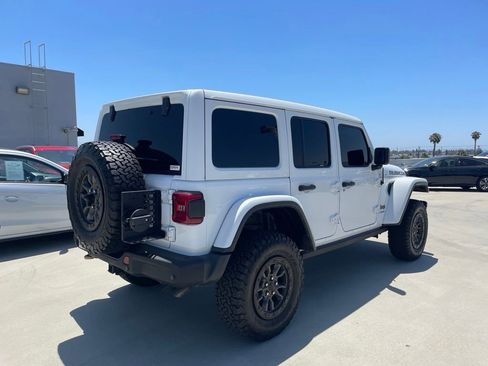 Used 2022 Jeep Wrangler Unlimited Rubicon w/ Trailer Tow Package AWD/4WD image 2
