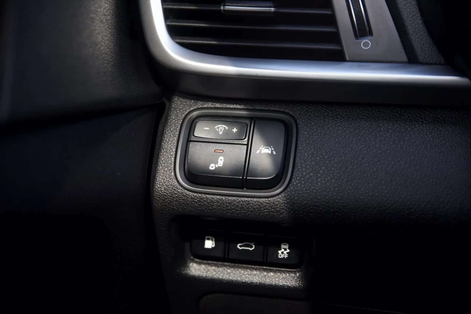 Used 2020 Kia Optima SE FWD image 38